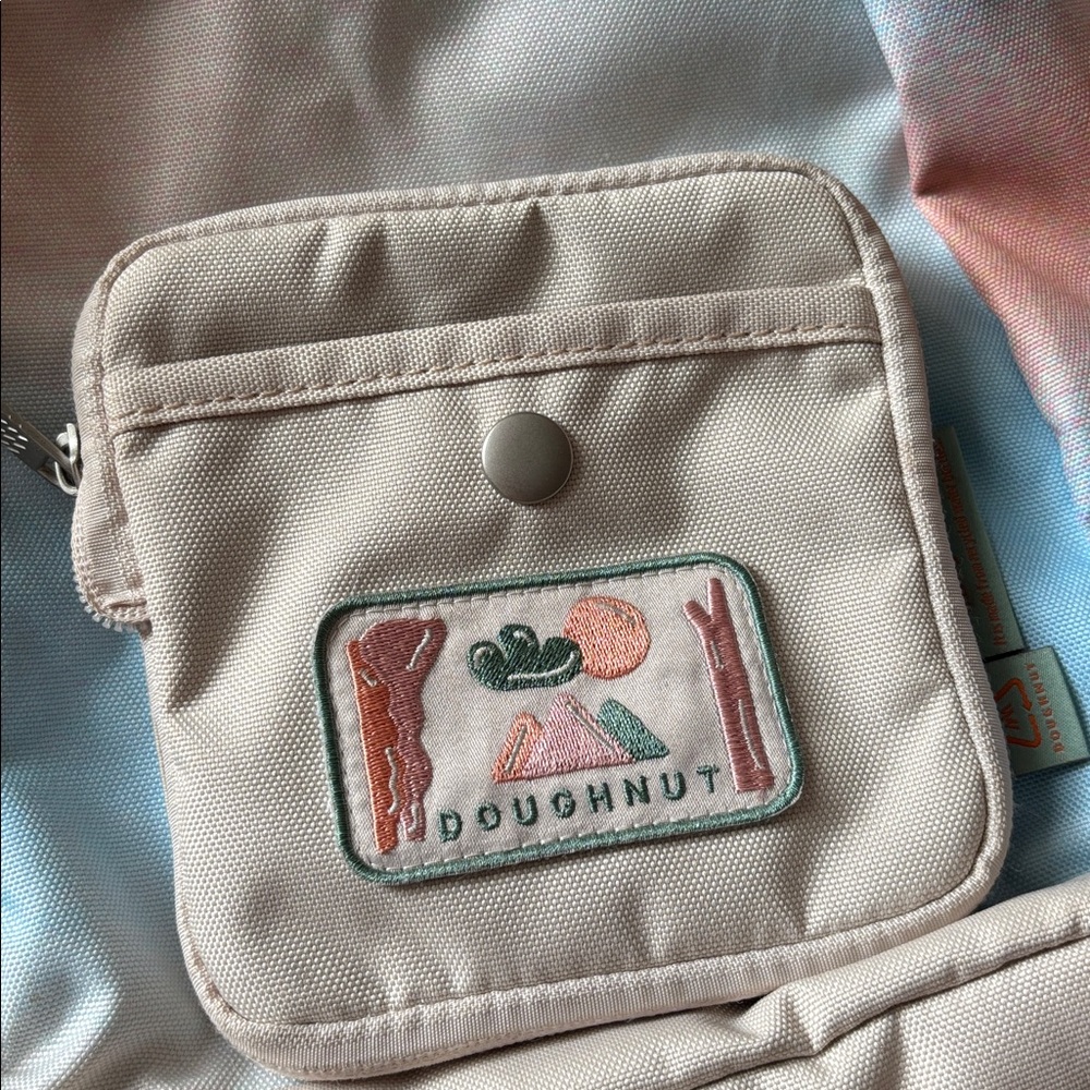 Doughnut 🍩 Hiking Backpack pastel Multicolor Backpack - Picture 3 of 6